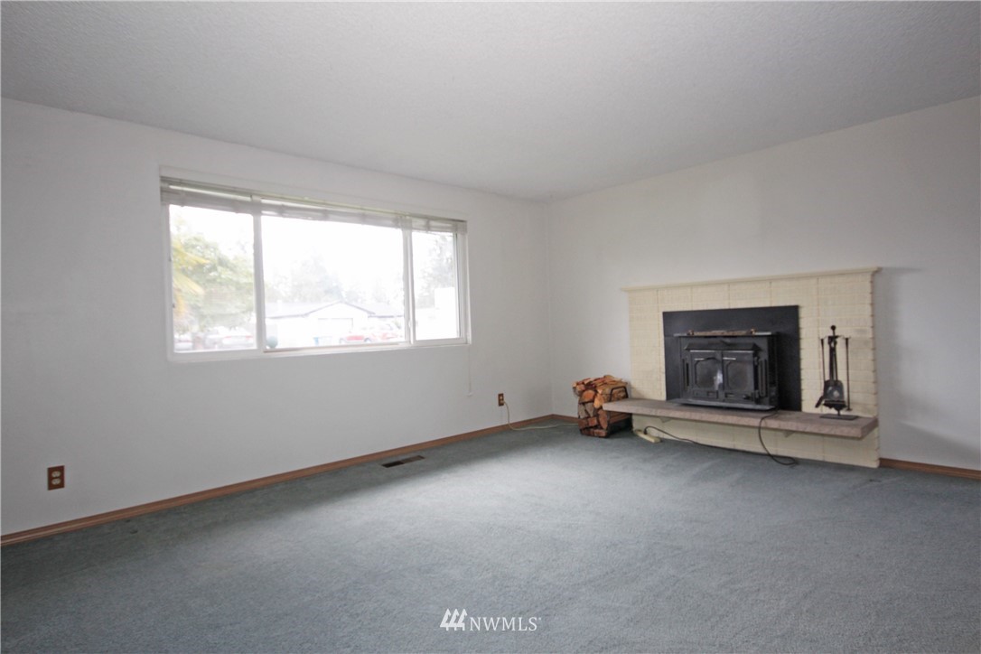 4016 Northeast 7th Street Renton, WA 98056 - Photo 11 of 24