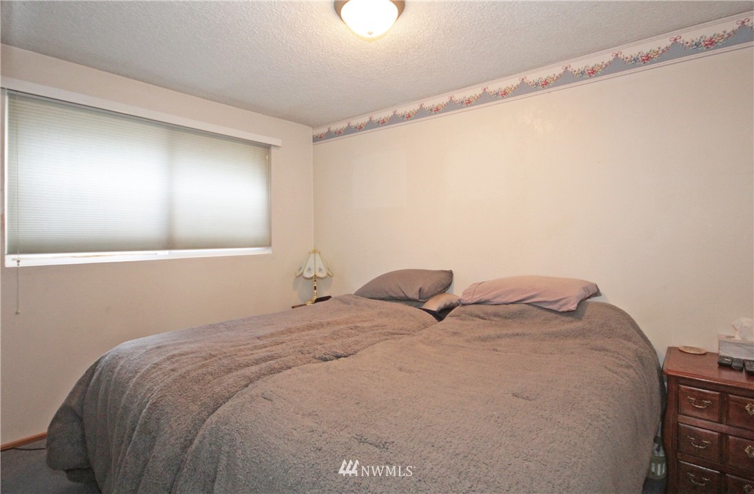 4016 Northeast 7th Street Renton, WA 98056 - Photo 16 of 24