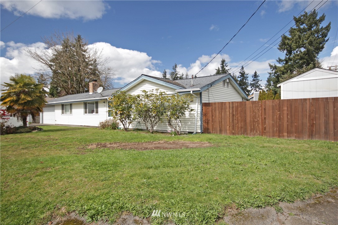 4016 Northeast 7th Street Renton, WA 98056 - Photo 4 of 24