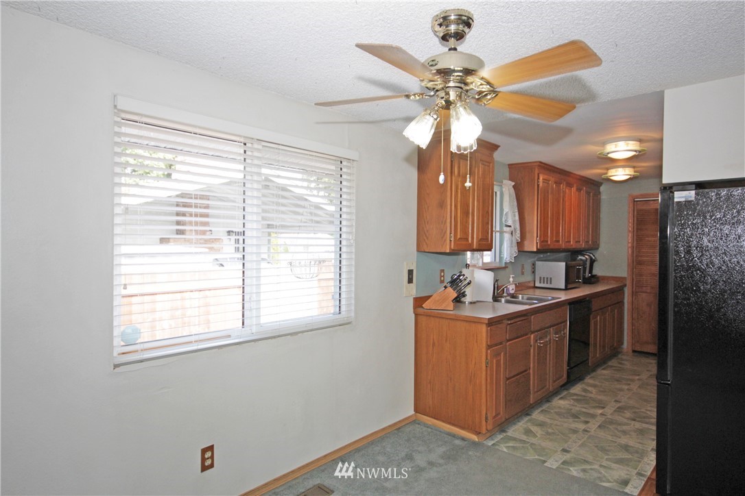 4016 Northeast 7th Street Renton, WA 98056 - Photo 10 of 24