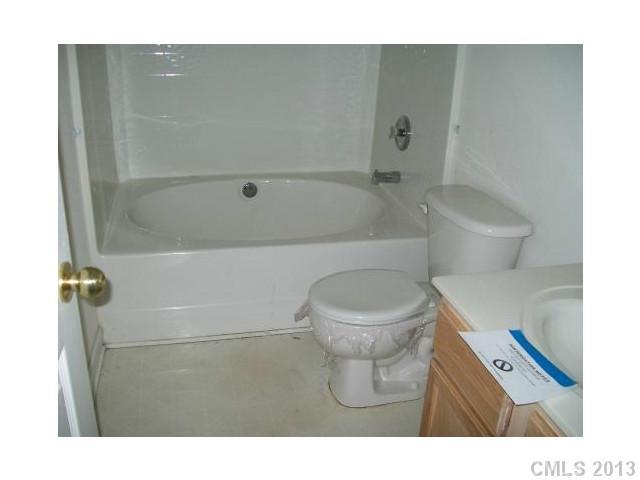 629 Overlook Road Lowell, NC 28098 - Photo 12 of 13 Gallery Image 12