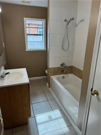 $950 | 1133 West Drive, Unit B, Westwego, LA 70094