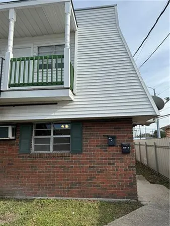 $950 | 1133 West Drive, Unit B, Westwego, LA 70094