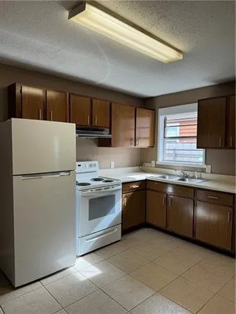 $950 | 1133 West Drive, Unit B, Westwego, LA 70094