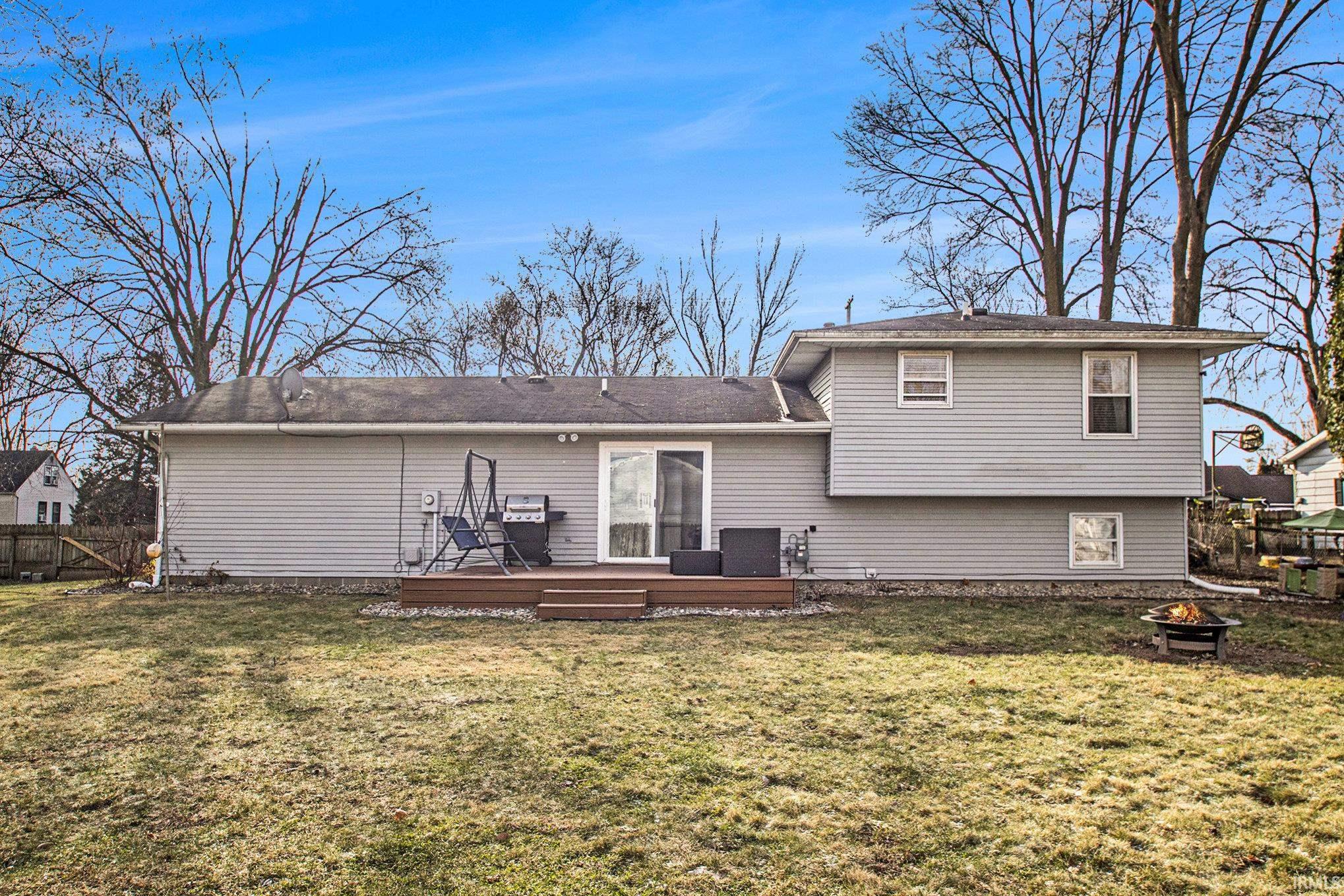 2207 Bashor Road Goshen, IN 46526 - Photo 2 of 21 Gallery Image 2