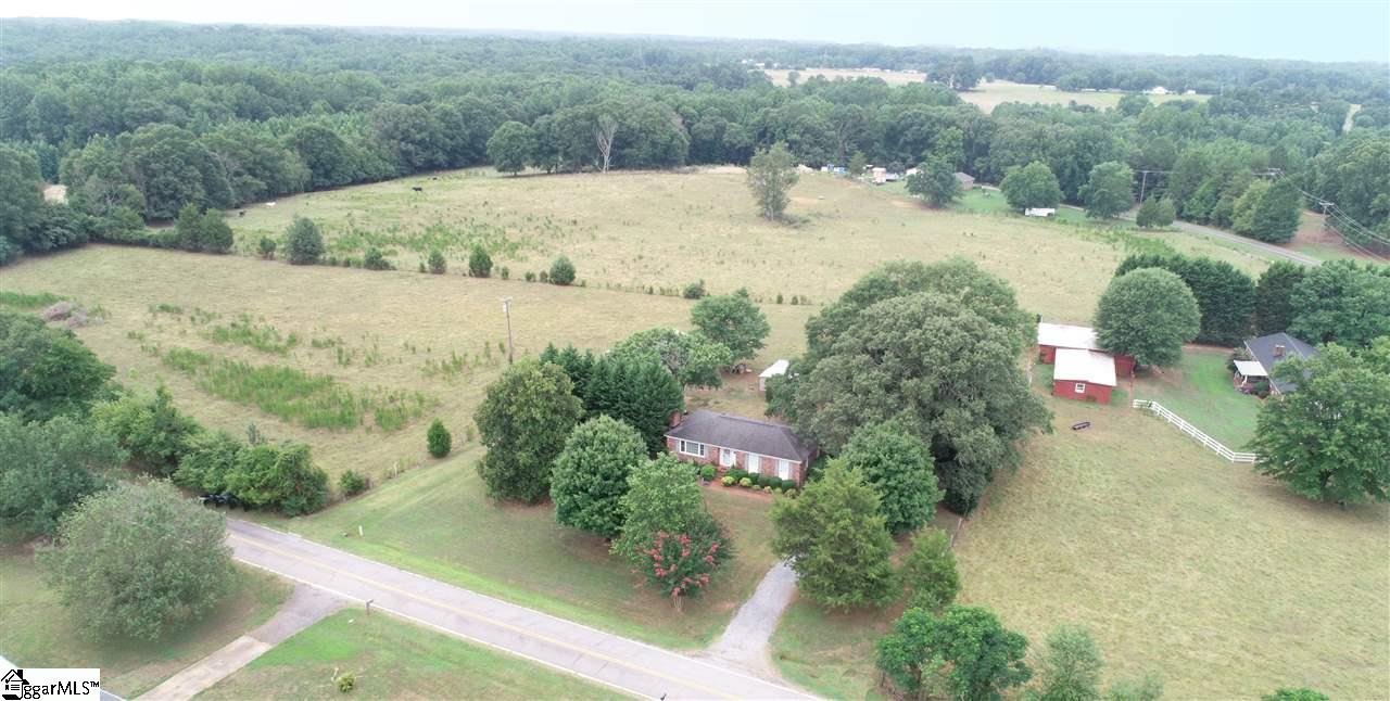 817 Roger Bolt Road Belton, SC 29627 - Photo 14 of 24