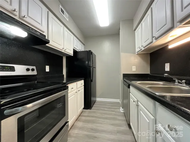 $845 | 342 Orchard Trace Lane, Unit 7, Charlotte, NC 28213