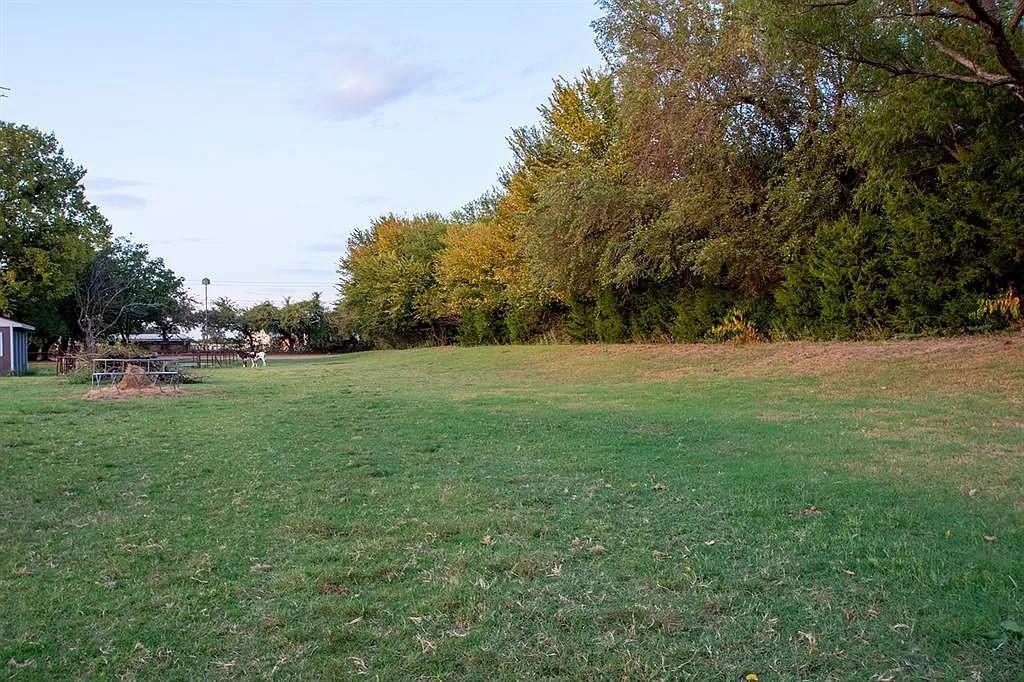 171 County Road 1160 Decatur, TX 76234 - Photo 27 of 33