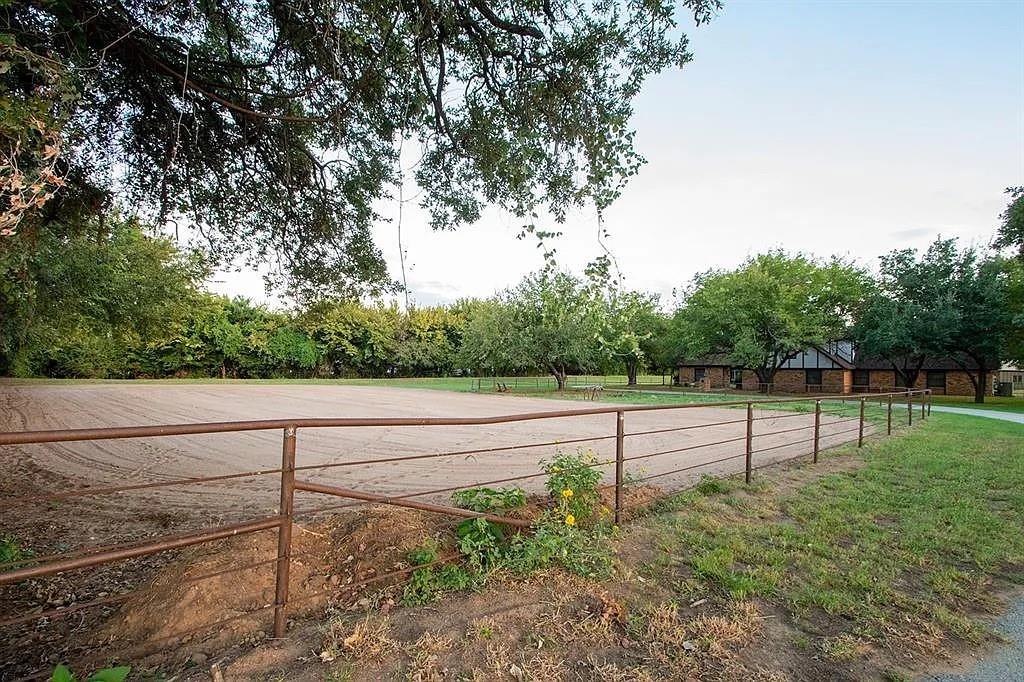 171 County Road 1160 Decatur, TX 76234 - Photo 10 of 19 Arena