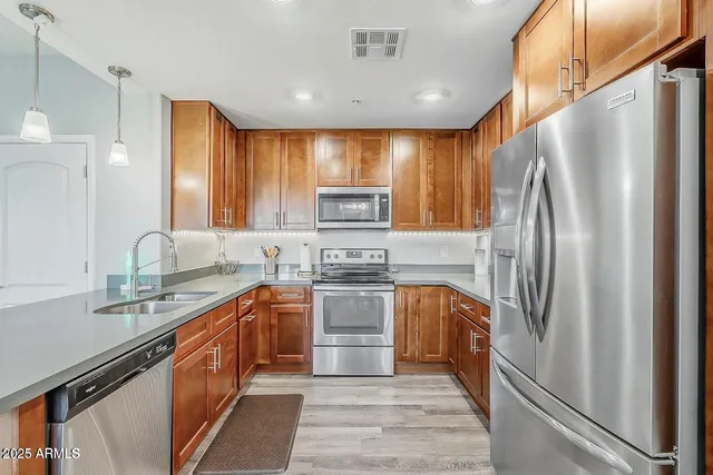 $2,100 | 2821 South Skyline Drive, Unit 141, Mesa, AZ 85212