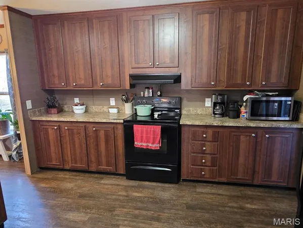 $169,900 | 10550 Mill Road, Bucyrus, MO 65444
