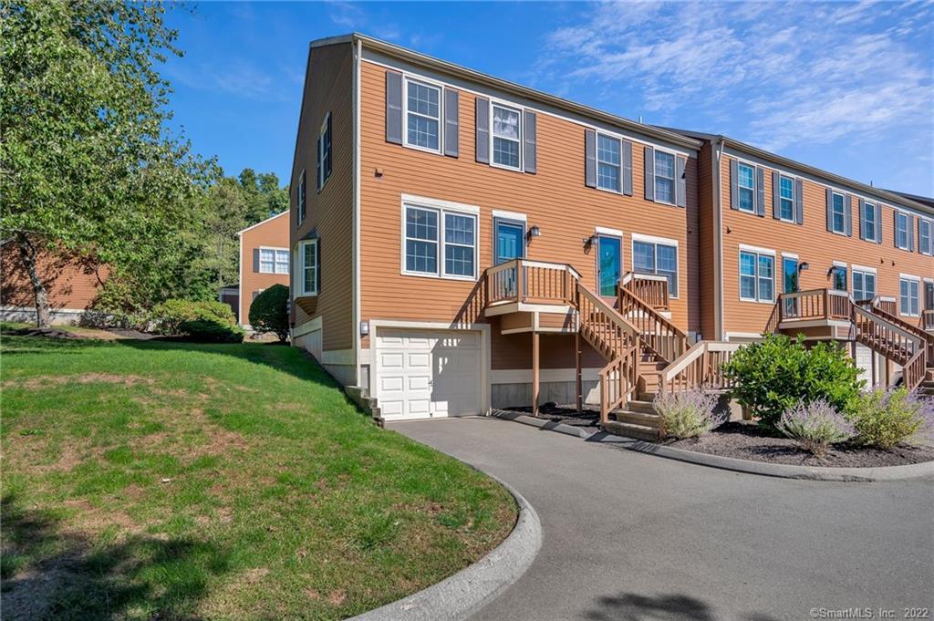 124 Foxbridge Village Road, Unit 124 Branford, CT 06405 - Photo 1 of 1 Gallery Image 1