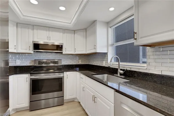 $1,800 | 5499 Rattlesnake Hamm Road, Unit 2, Naples, FL 34113