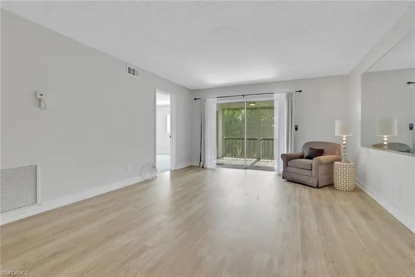 $1,800 | 5499 Rattlesnake Hamm Road, Unit 2, Naples, FL 34113