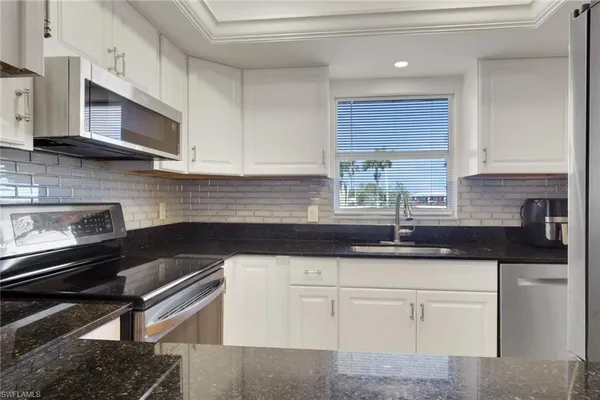 $1,800 | 5499 Rattlesnake Hamm Road, Unit 2, Naples, FL 34113