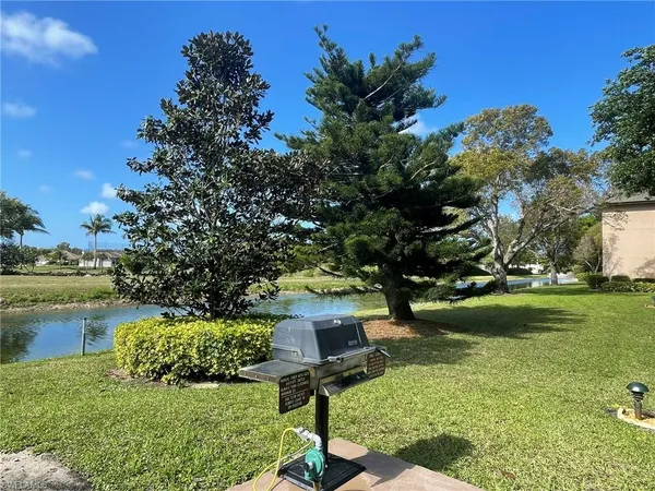 $1,800 | 5499 Rattlesnake Hamm Road, Unit 2, Naples, FL 34113