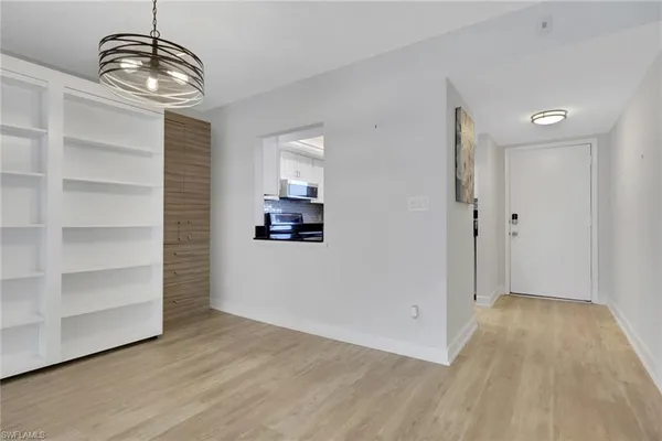 $1,800 | 5499 Rattlesnake Hamm Road, Unit 2, Naples, FL 34113