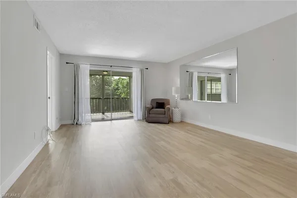 $1,800 | 5499 Rattlesnake Hamm Road, Unit 2, Naples, FL 34113