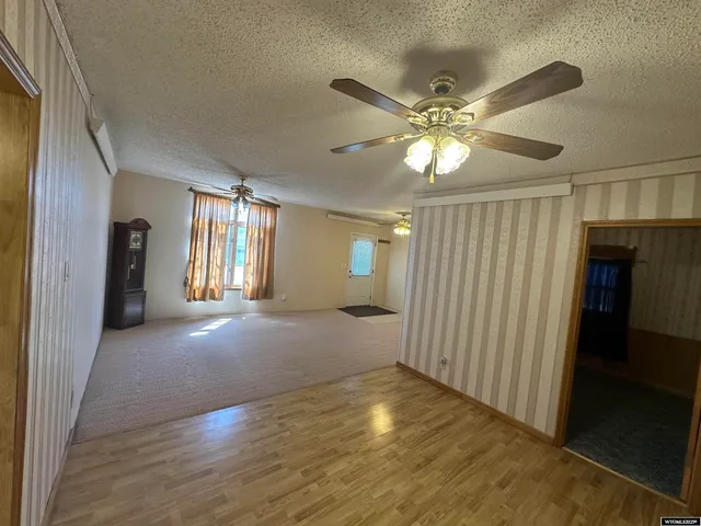 $185,000 | 832 East 5th Avenue, Torrington, WY 82240