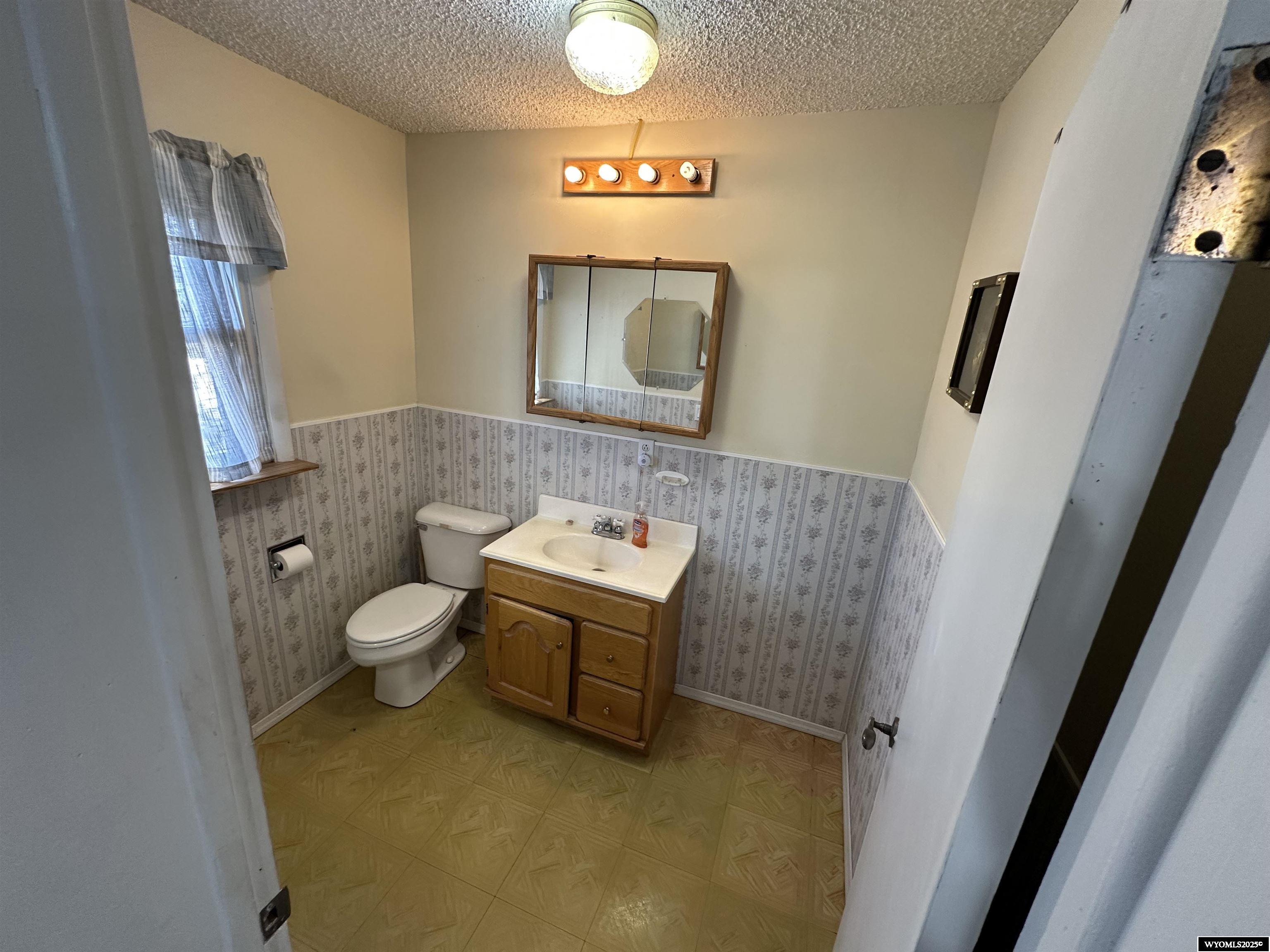 832 East 5th Avenue Torrington, WY 82240 - Photo 17 of 24