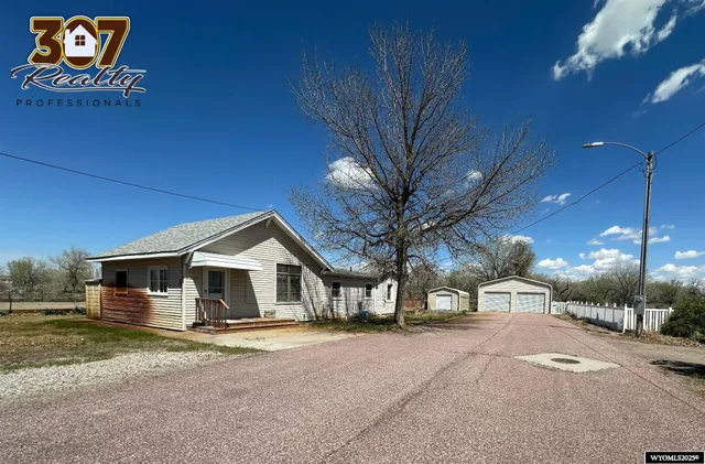 $185,000 | 832 East 5th Avenue, Torrington, WY 82240