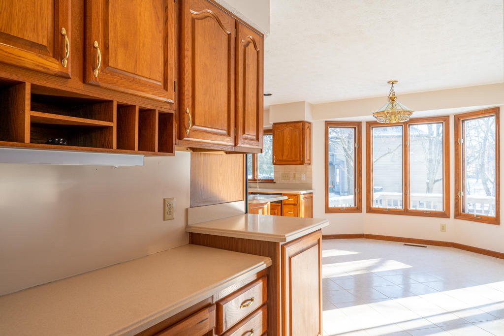 2210 Briggs Road Centerville, OH 45459 - Photo 12 of 65