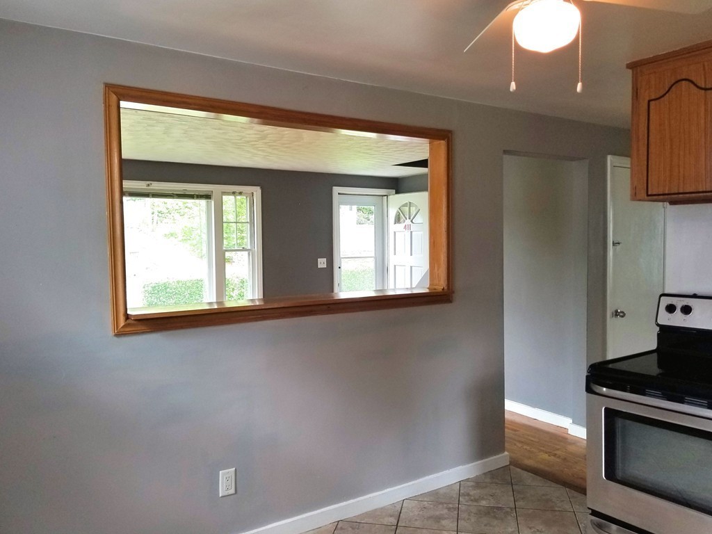 411 Massasoit Road Worcester, MA 01604 - Photo 8 of 26 Gallery Image 8