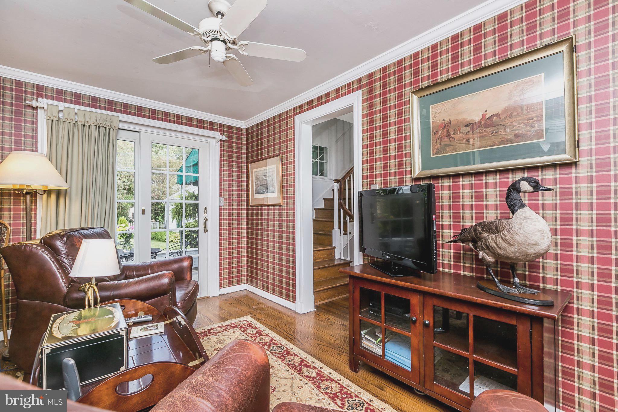 324 Broxton Road Baltimore, MD 21212 - Photo 14 of 45 View of family room w/direct access to the patio