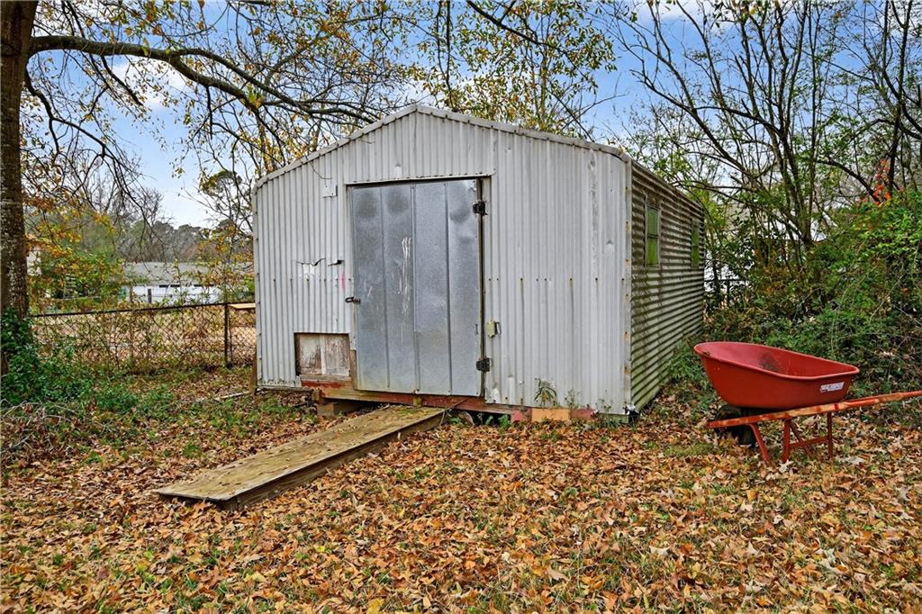 1742 Cardinal Road Hampton, GA 30228 - Photo 22 of 25 a backyard of a house