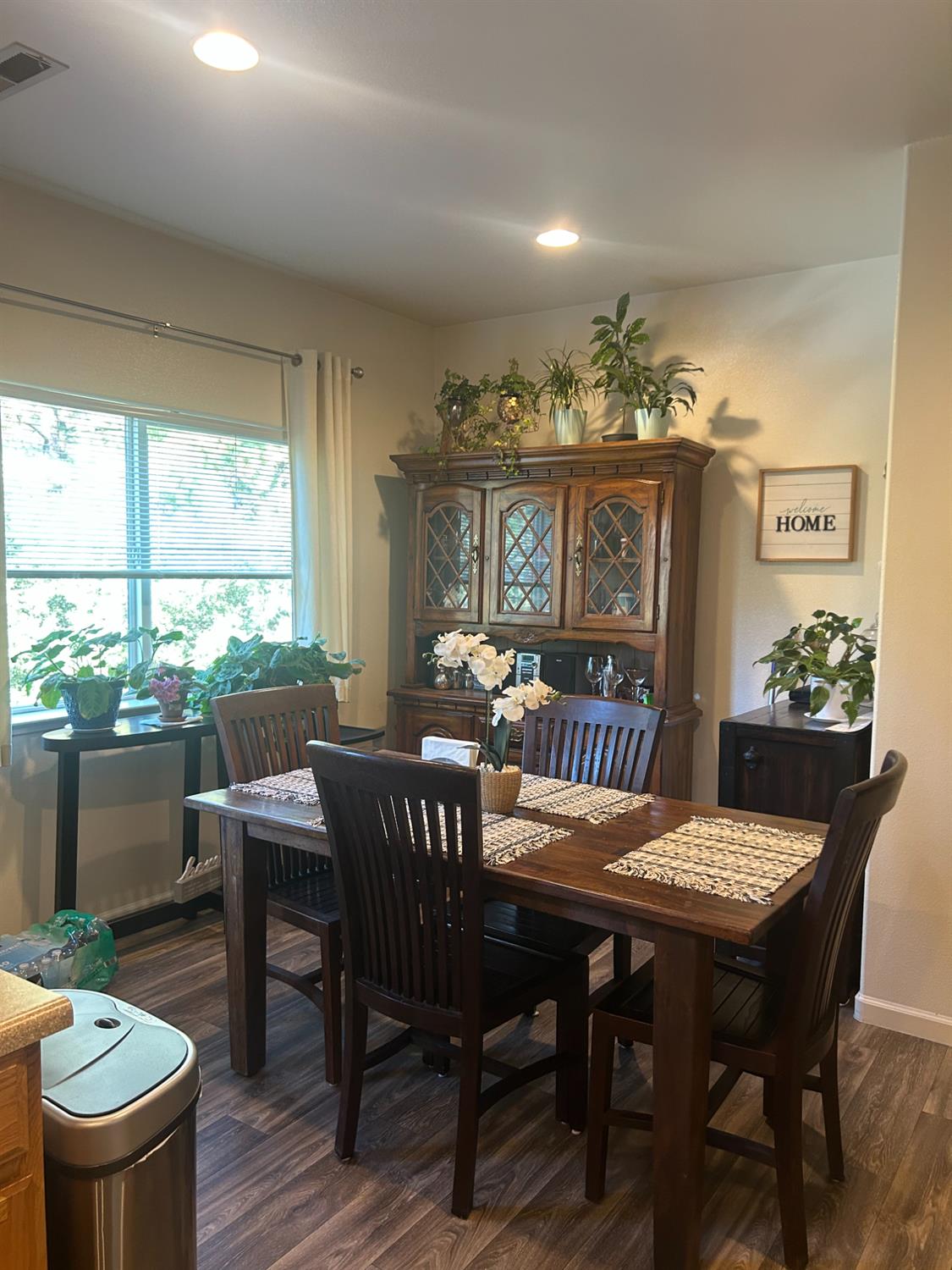 2984 Sippy Lane Placerville, CA 95667 - Photo 7 of 17 Dining area