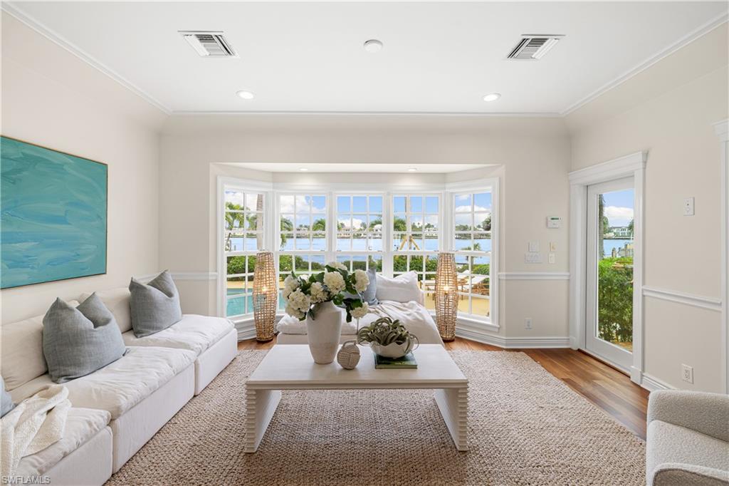 901 Galleon Drive Naples, FL 34102 - Photo 15 of 40