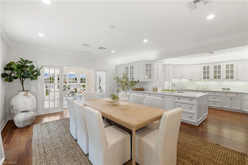 901 Galleon Drive Naples, FL 34102 - Photo 21 of 40