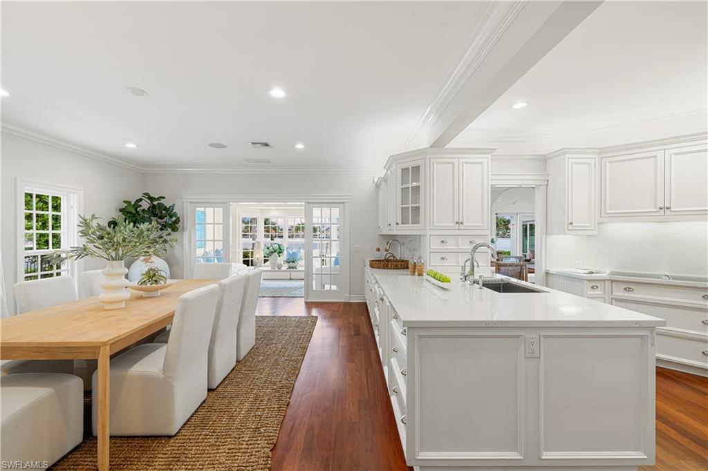 901 Galleon Drive Naples, FL 34102 - Photo 35 of 40