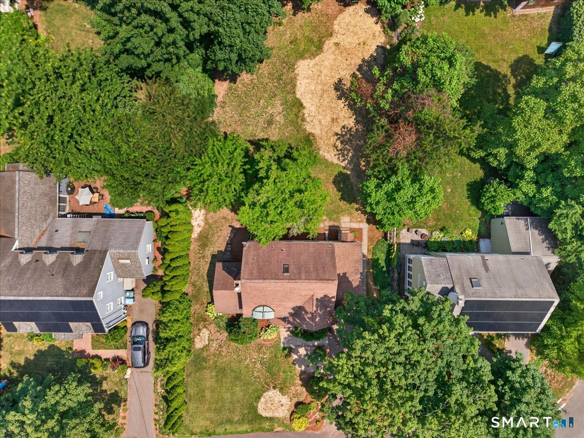 58 Myra Road Hamden, CT 06517 - Photo 33 of 38