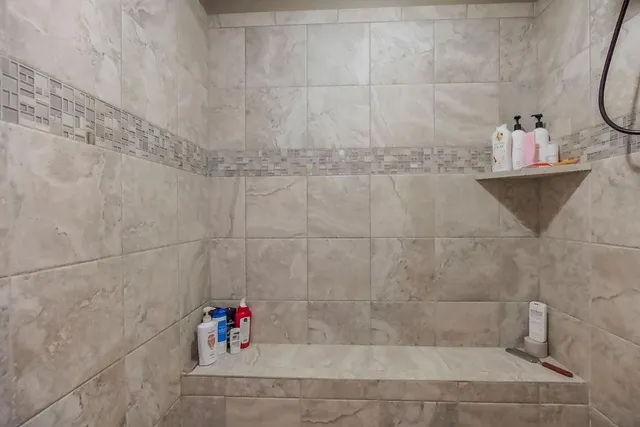 $695,000 | 9726 Apple Blossom Lane, Parkville, MO 64152