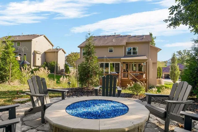 $695,000 | 9726 Apple Blossom Lane, Parkville, MO 64152