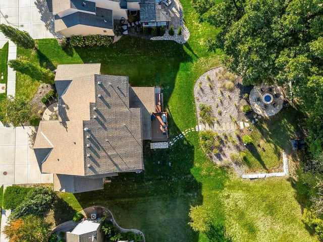 $695,000 | 9726 Apple Blossom Lane, Parkville, MO 64152