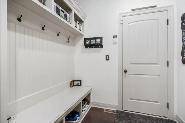 $695,000 | 9726 Apple Blossom Lane, Parkville, MO 64152