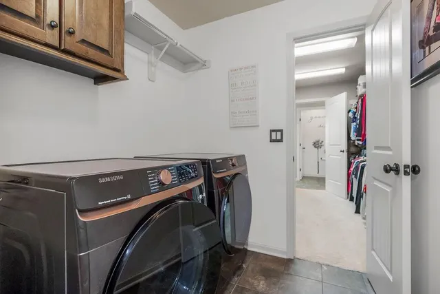 $695,000 | 9726 Apple Blossom Lane, Parkville, MO 64152