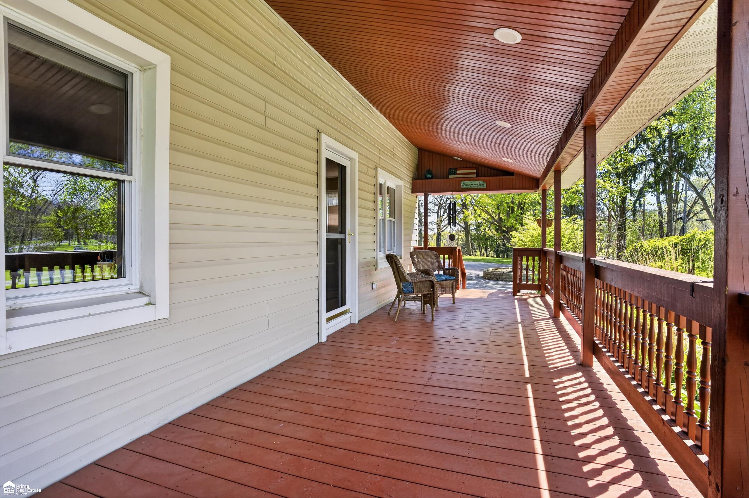 2292 North Belsay Road Burton, MI 48509 - Photo 5 of 86