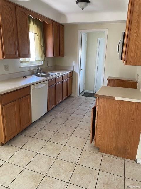 22122 Kelly Road Eastpointe, MI 48021 - Photo 5 of 16