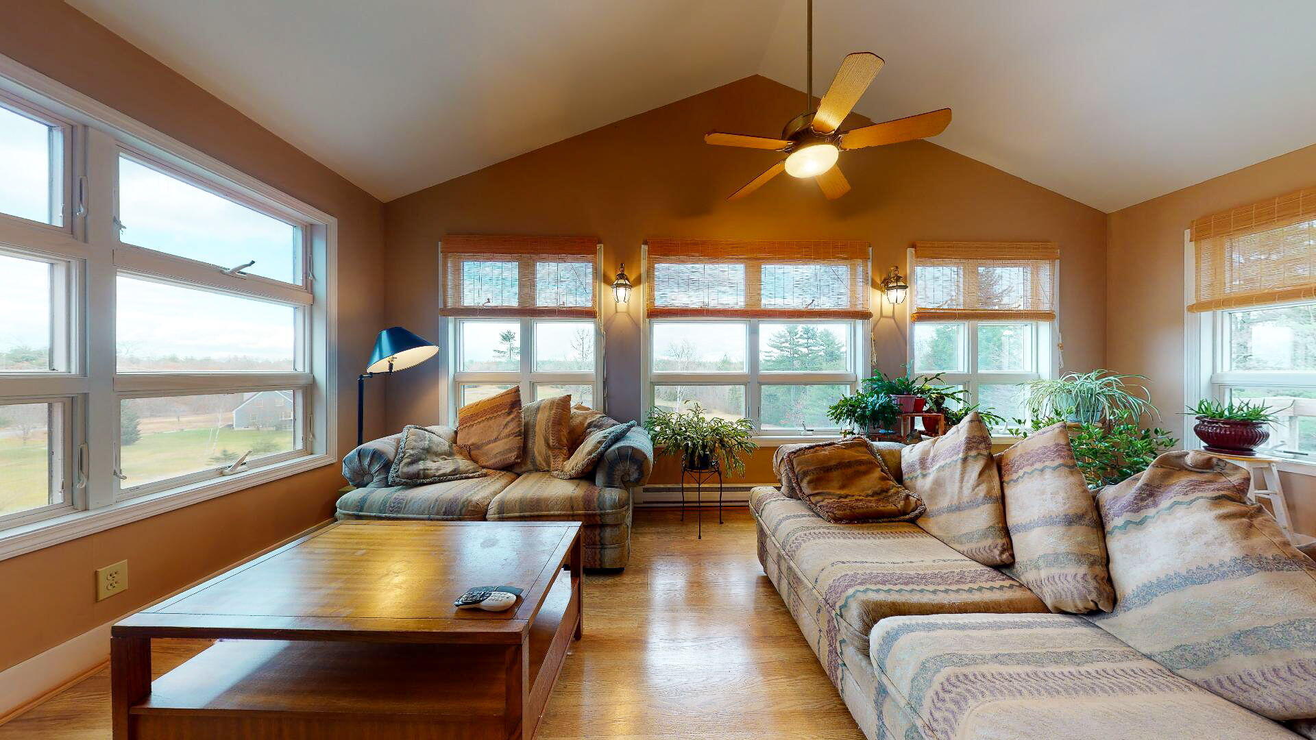 1133 Highway 32 Round Pond, ME 04564 - Photo 15 of 38 Living room