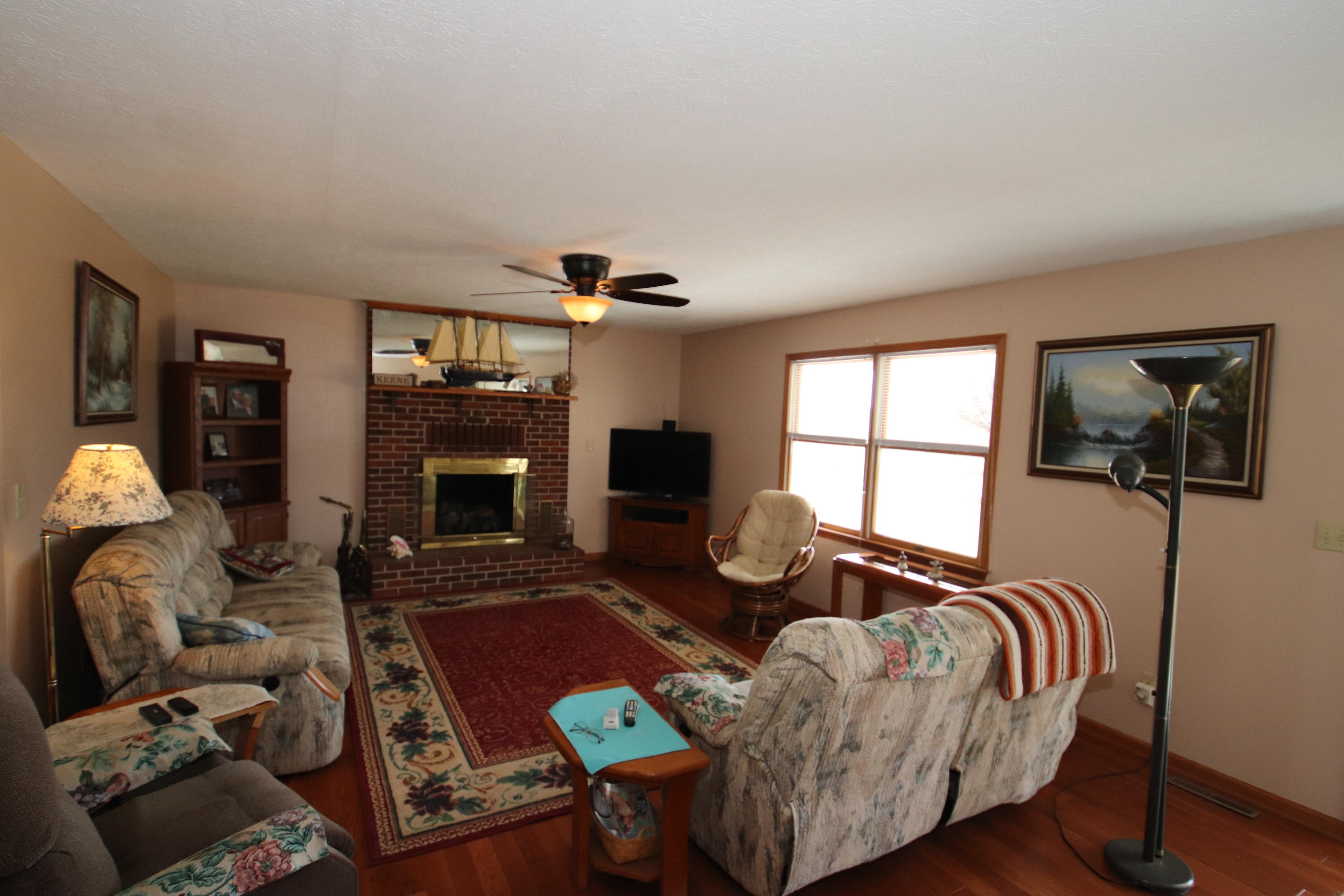 1742 Meadors Spur Road Moneta, VA 24121 - Photo 13 of 32 Living Room