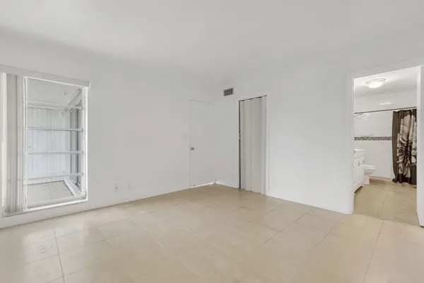 $1,845 | 3040 Northeast 16th Avenue, Unit 408, Oakland Park, FL 33334