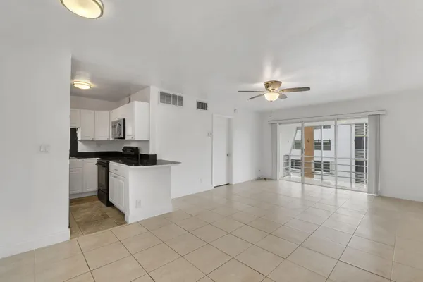 $1,845 | 3040 Northeast 16th Avenue, Unit 408, Oakland Park, FL 33334