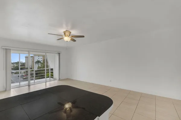 $1,845 | 3040 Northeast 16th Avenue, Unit 408, Oakland Park, FL 33334