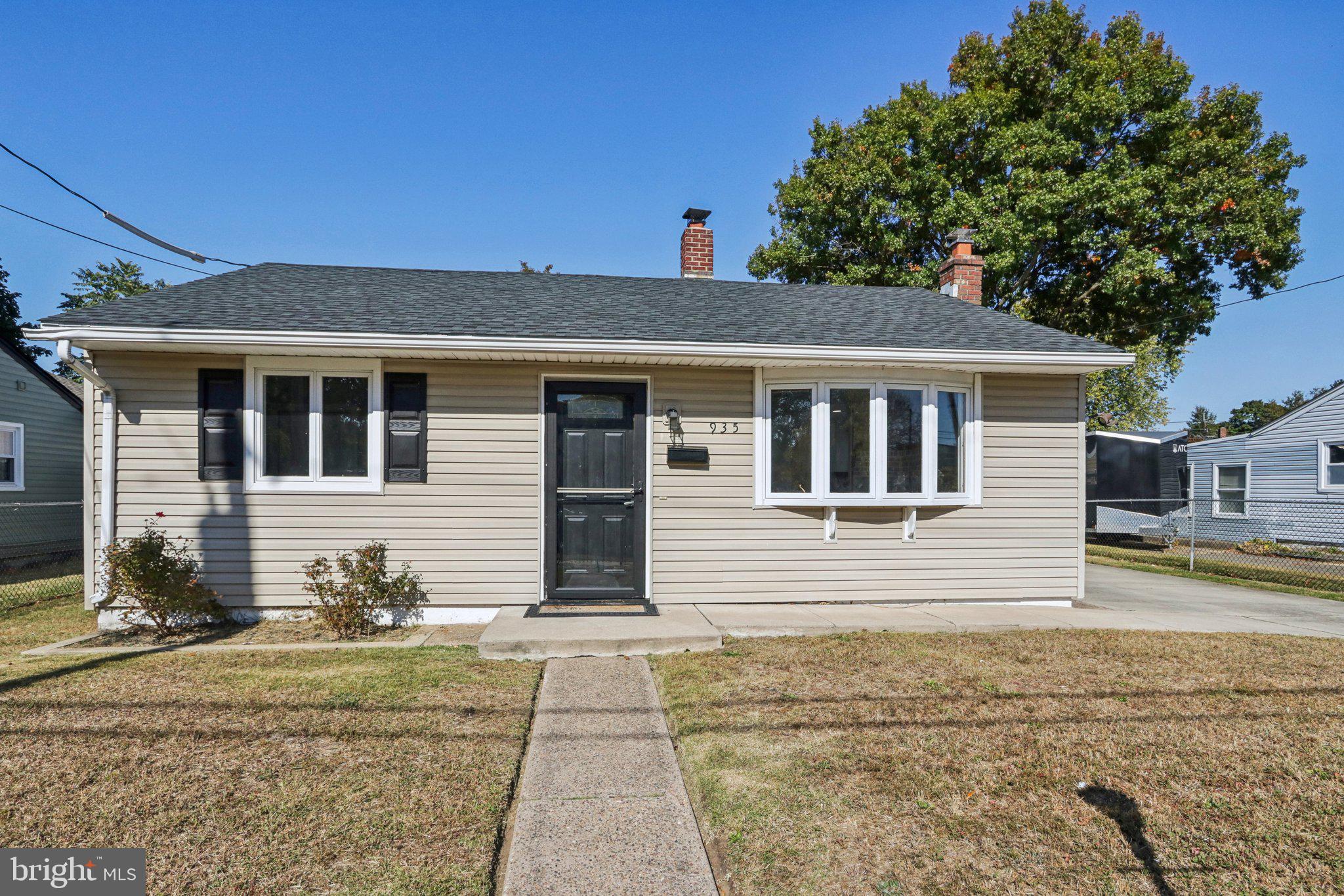 935 Mt Road Burlington, NJ 08016 - Photo 3 of 36 a front view of a house with a yard