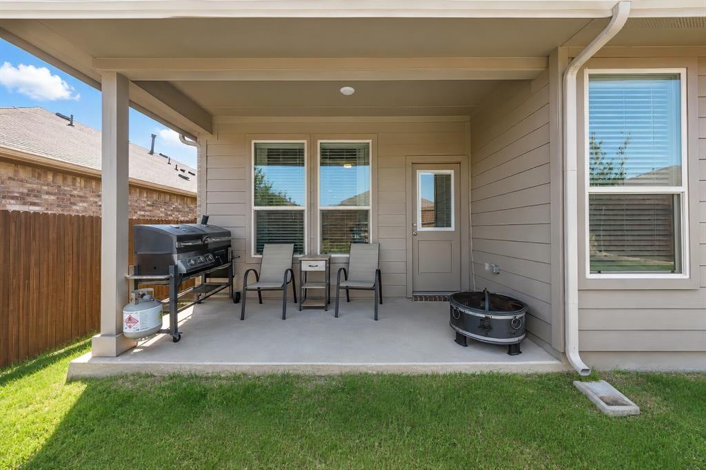 116 Birch Street Boyd, TX 76023 - Photo 2 of 26