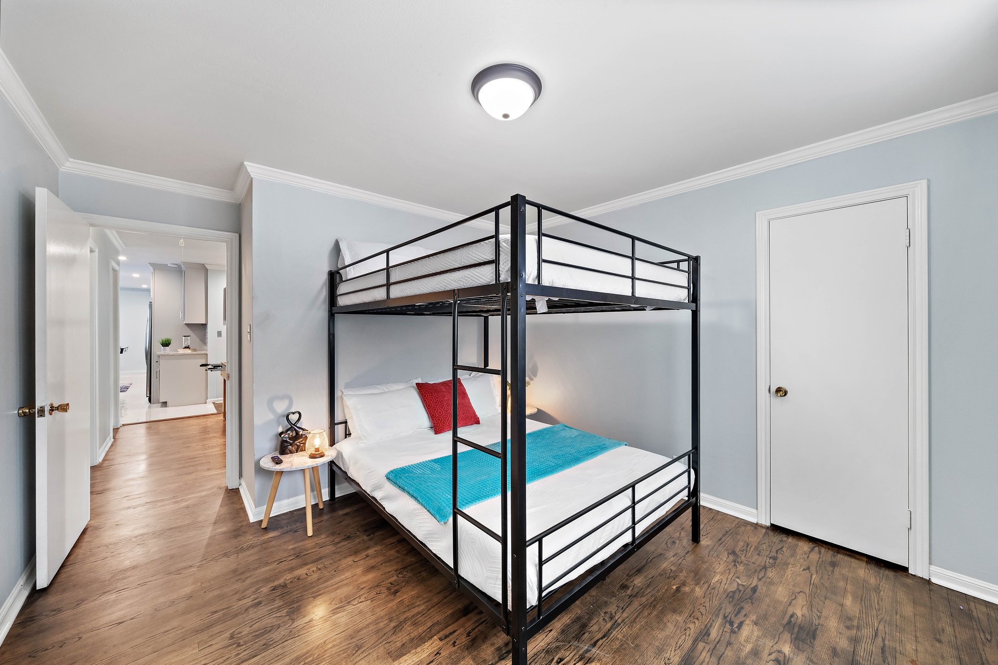 1825 Locksford Street Houston, TX 77008 - Photo 25 of 30 a bedroom with bunk bed