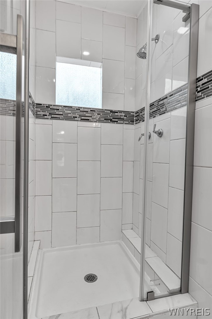 375 Military Road Buffalo, NY 14207 - Photo 19 of 42